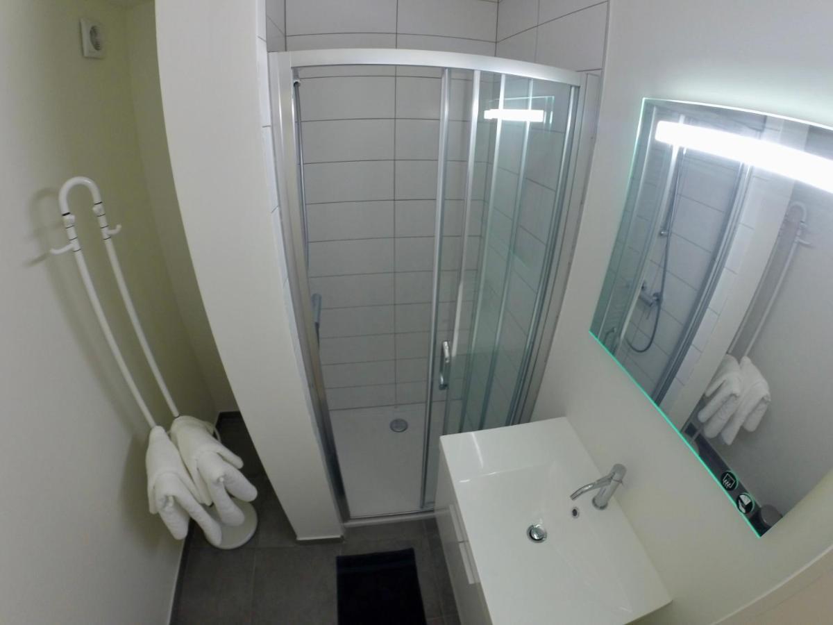Rustig Appartement Met Zeezicht Dicht Bij Het Centrum Остенде Экстерьер фото