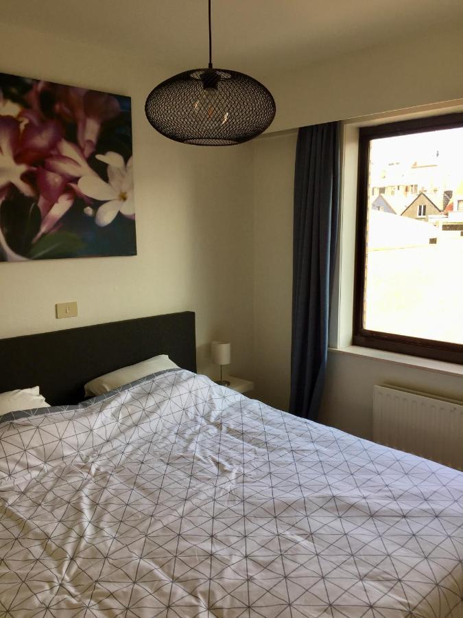 Rustig Appartement Met Zeezicht Dicht Bij Het Centrum Остенде Экстерьер фото