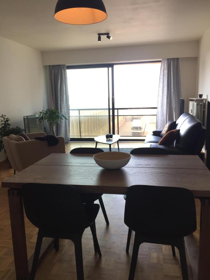 Rustig Appartement Met Zeezicht Dicht Bij Het Centrum Остенде Экстерьер фото